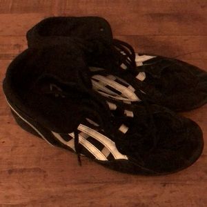 ASICS wrestling shoes size 4 boys